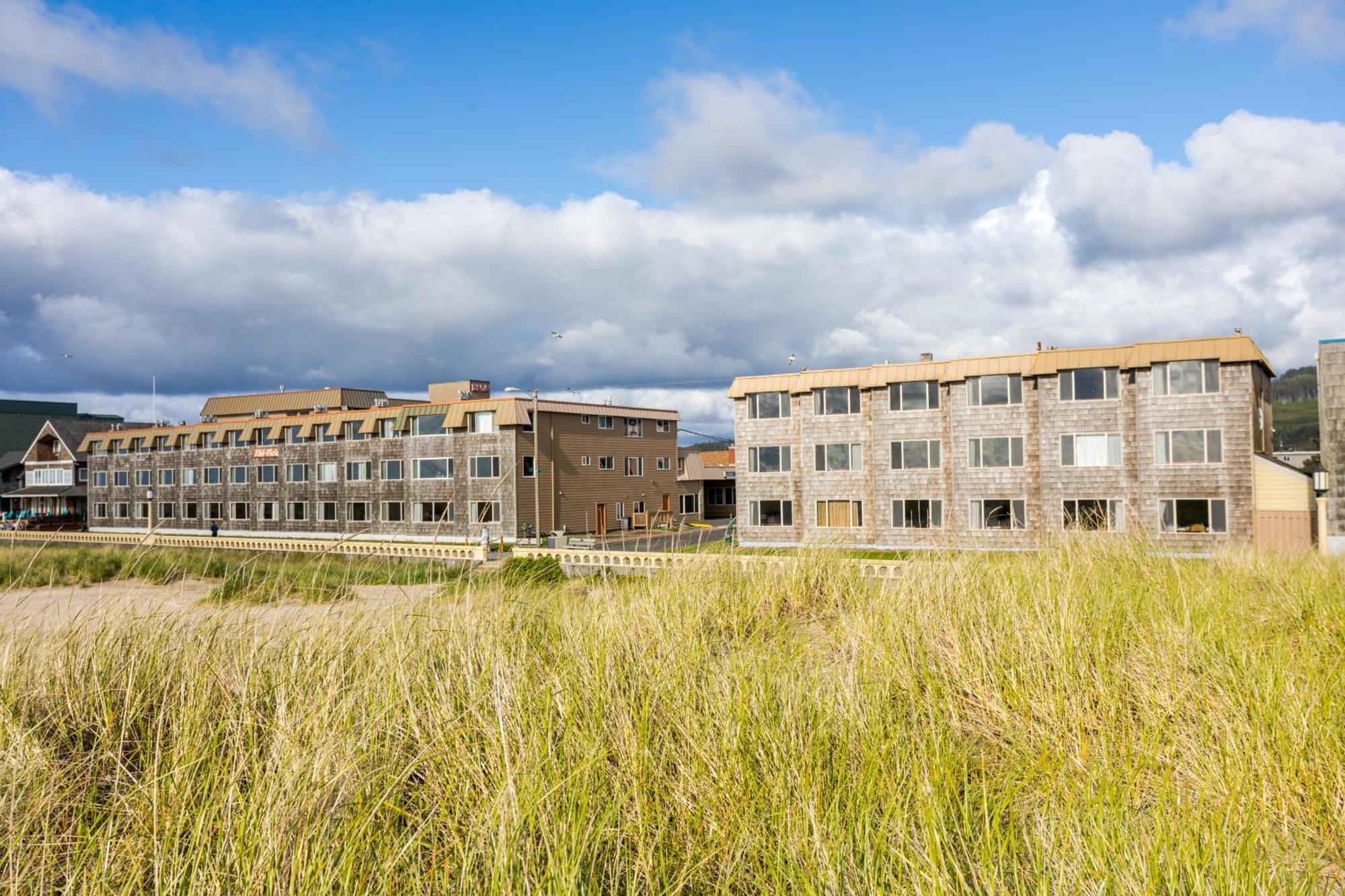 Ebb Tide Oceanfront Inn Seaside Exterior photo